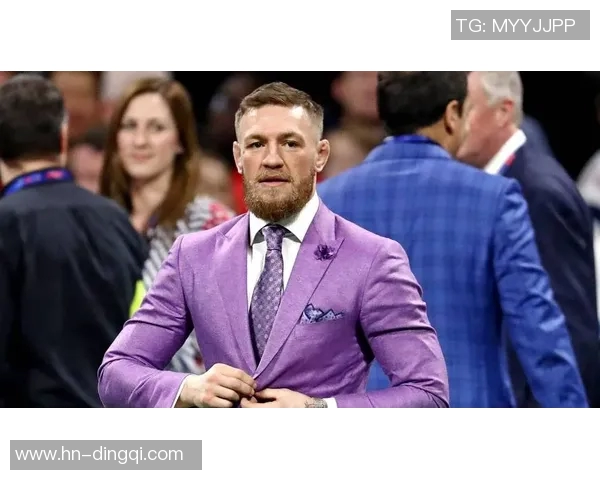 意大利足球明星们的奢华生活:品味雪茄的魅力与风采 意大利足球明星们的奢华生活:品味雪茄的魅力与风采