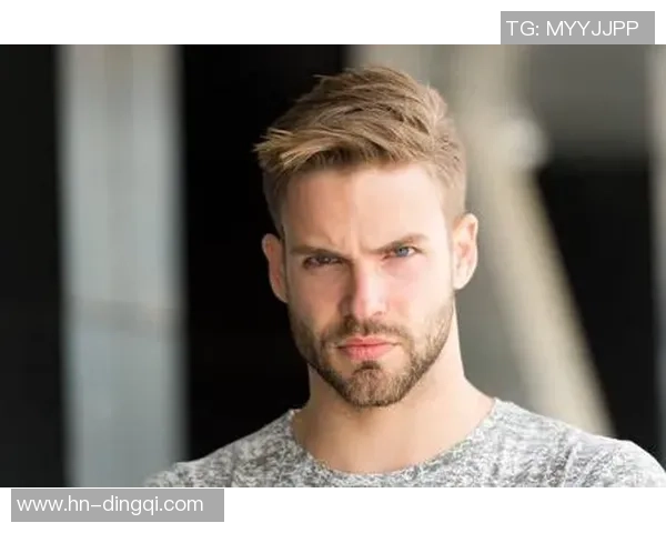 欧美足球明星的霸气发型男士风格解析与时尚搭配建议 欧美足球明星的霸气发型男士风格解析与时尚搭配建议