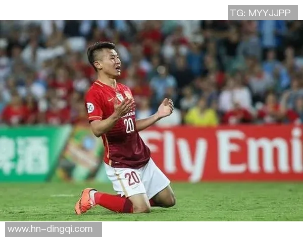 足球明星非哥的妻子背后的故事与生活点滴揭秘 足球明星非哥的妻子背后的故事与生活点滴揭秘